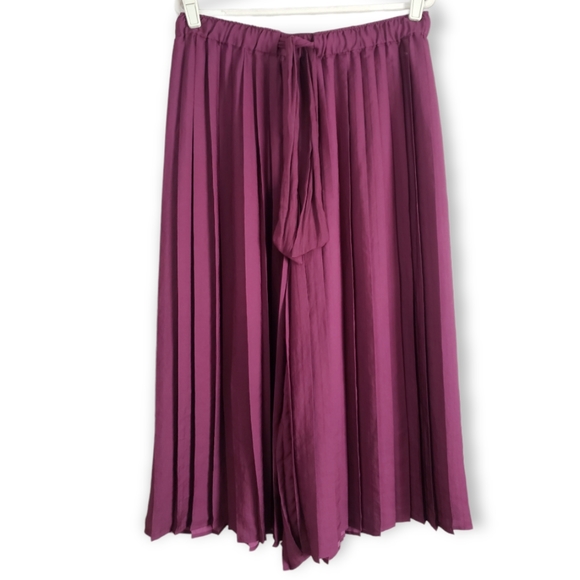Anthropologie Pants - NWOT Anthropologie Feather Bone magenta purple wide leg pants Womens Medium